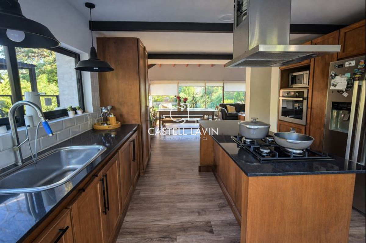 Casa ID.150 - Alquiler Temporal Casa 3 Dormitorios con Piscina Pinares Punta del Este 