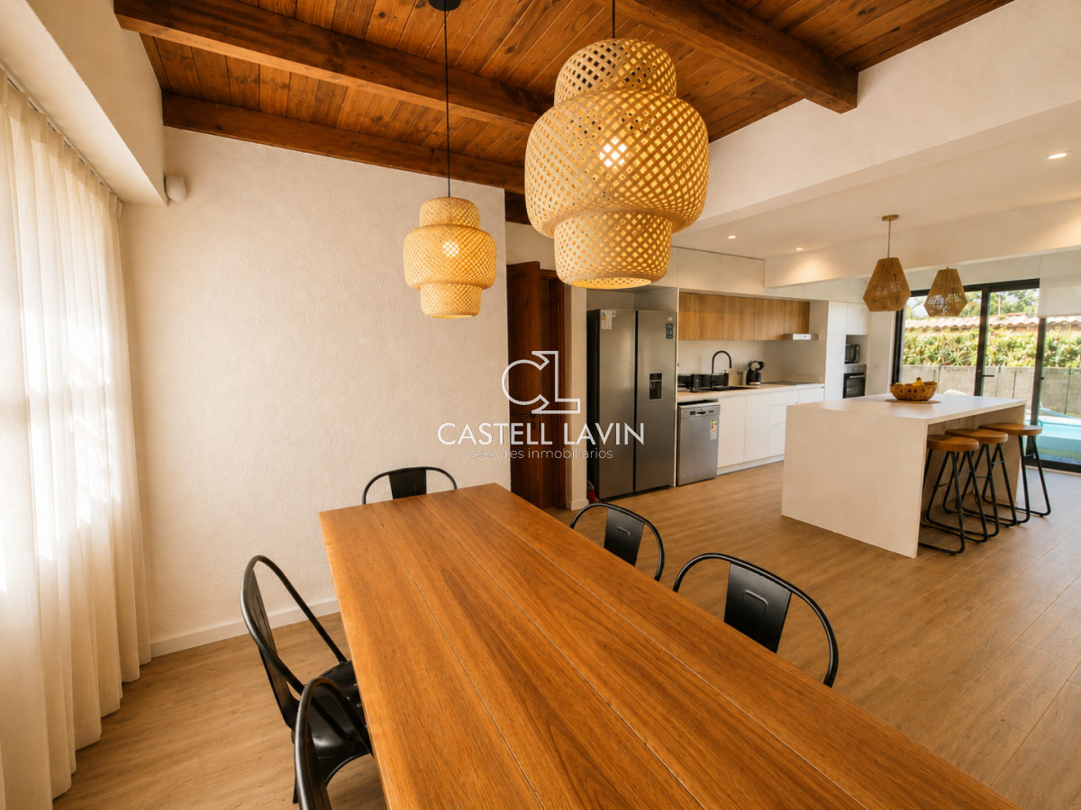Casa ID.634 - Alquiler Temporal Casa 3 Dormitorios con Piscina Pinares Punta del Este