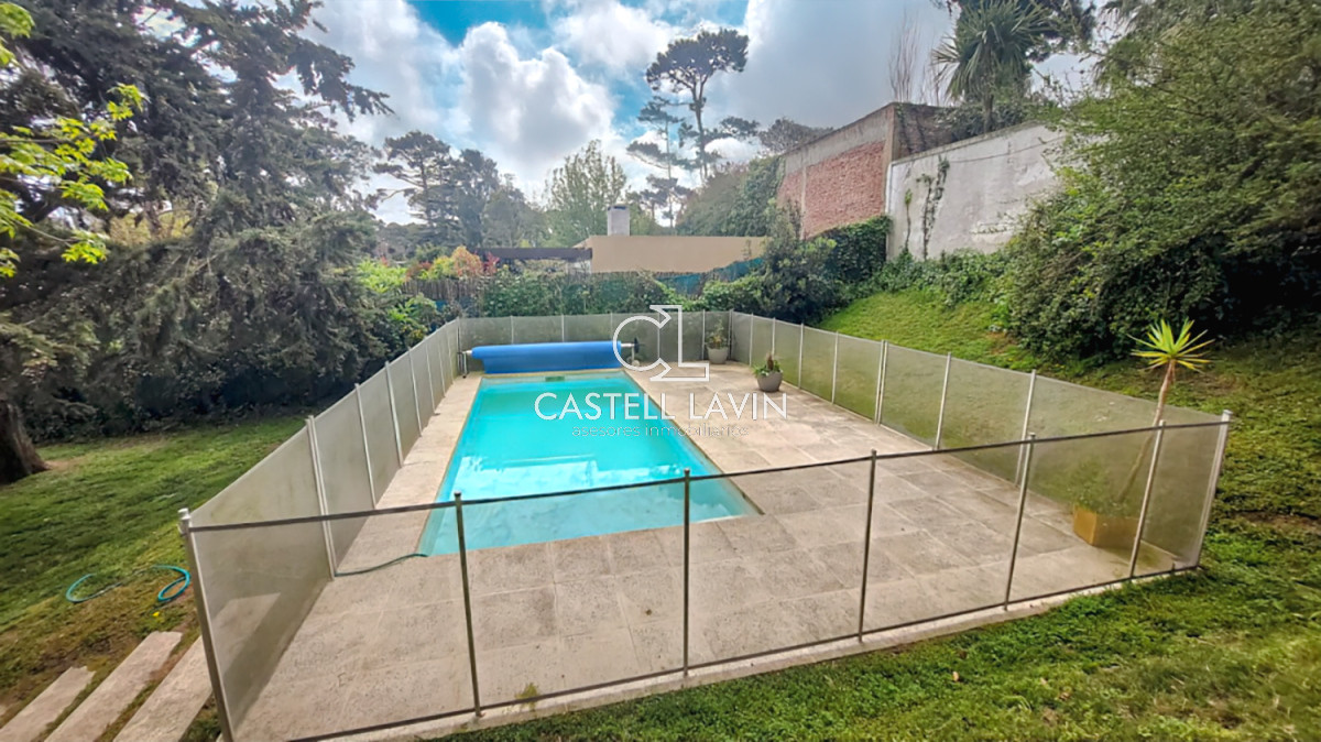 Casa ID.27 - Alquiler temporal Casa 3 Dormitorios con Piscina Playa Mansa
