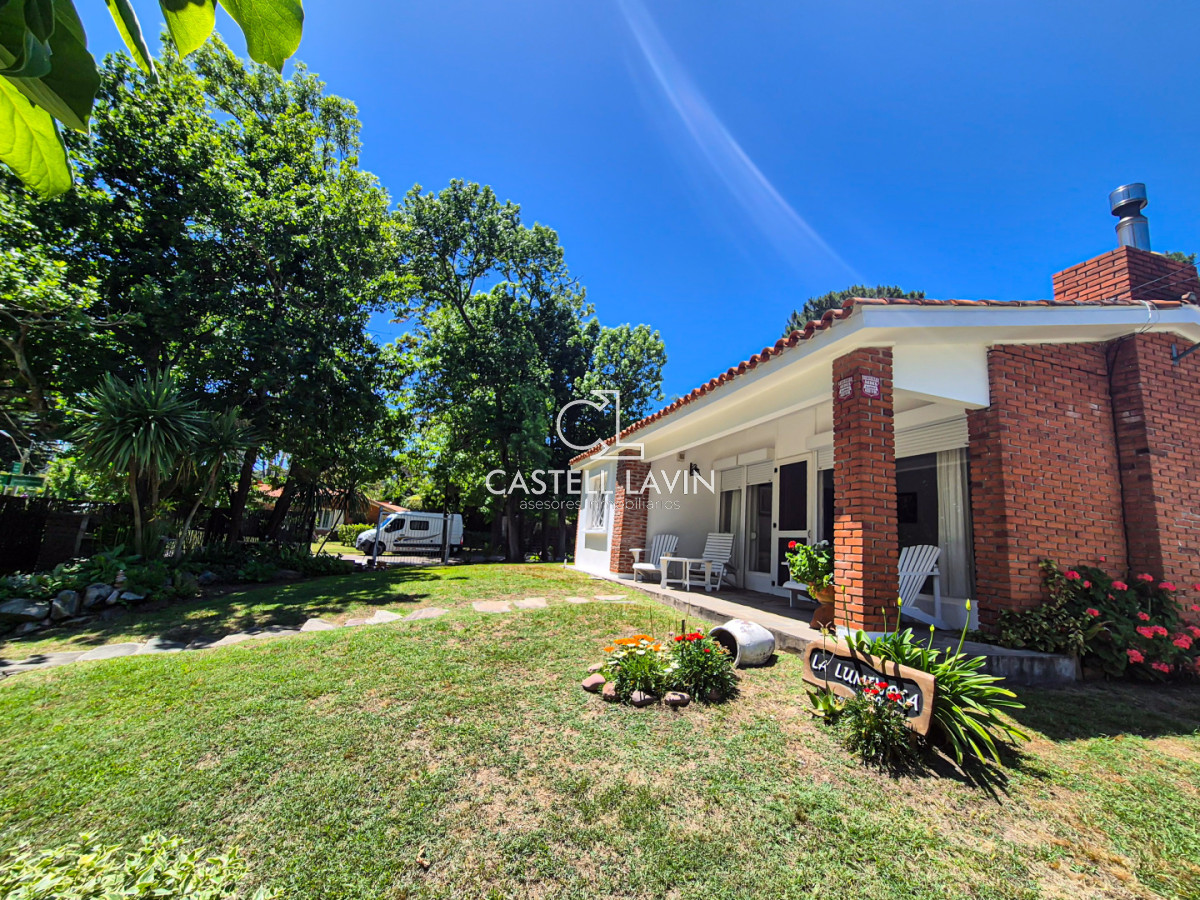 Casa ID.824 - Alquiler Temporal Casa 3 Dormitorios Lugano Punta del Este