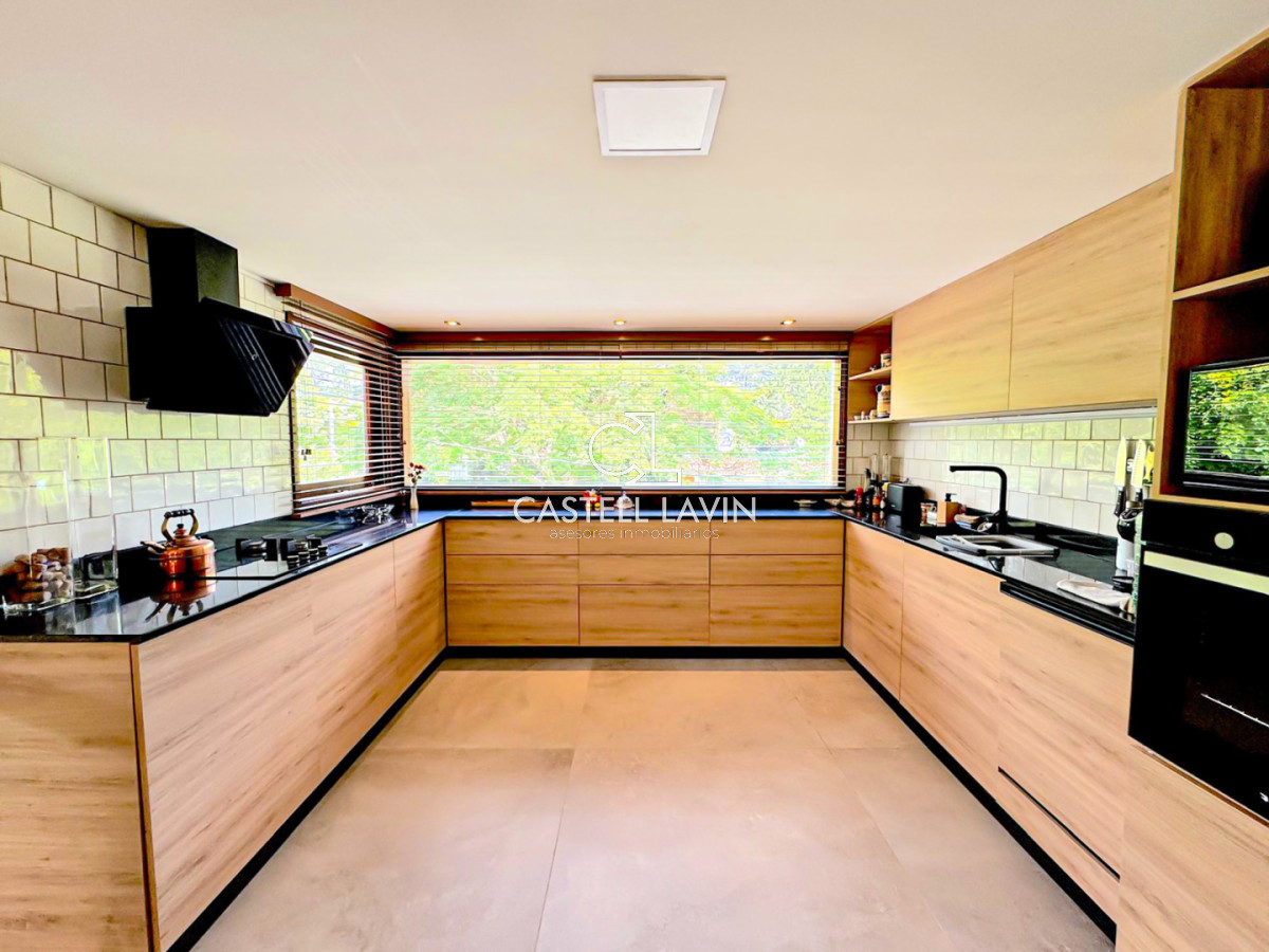 Casa ID.888 - Alquiler Temporal Casa 4 Dormitorios Cantegril Punta del Este