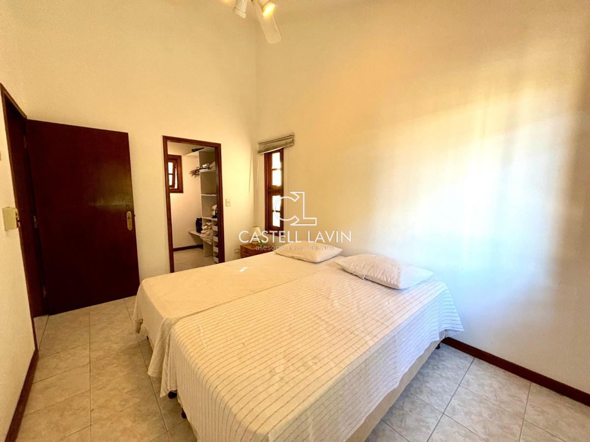 Casa ID.85 - Alquiler Temporal Casa 3 Dormitorios con Piscina Cantegril Punta del Este 