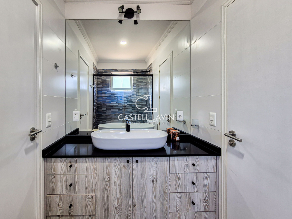 Casa ID.93 - Venta Casa 3 Dormitorios con vista al Mar Sauce de Portezuelo Punta Ballena