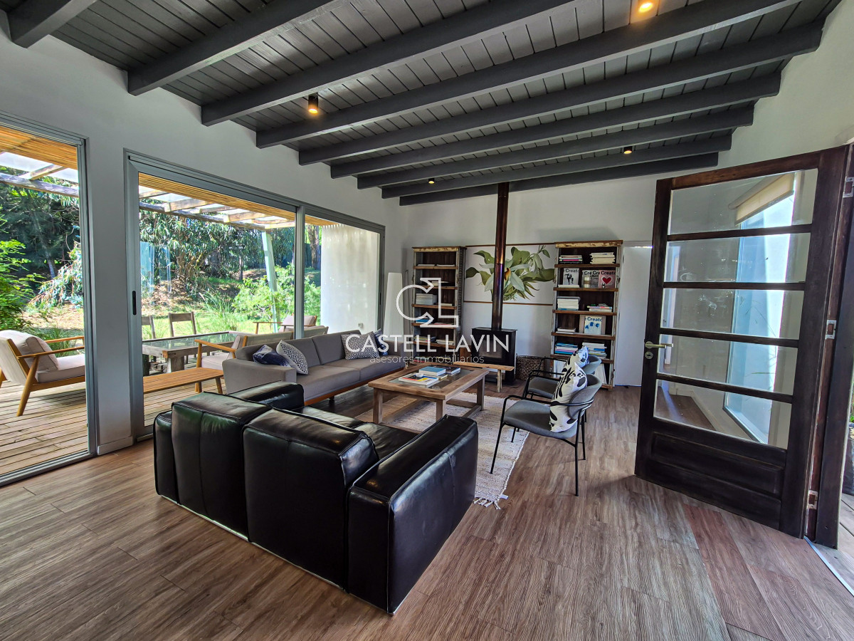 Casa ID.370 - Alquiler Anual Casa 3 Dormitorios Barrio Privado La Residence Punta del Este 