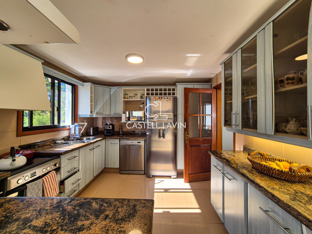 Casa ID.975 - Alquiler Anual Casa 3 Dormitorios San Rafael Punta del Este