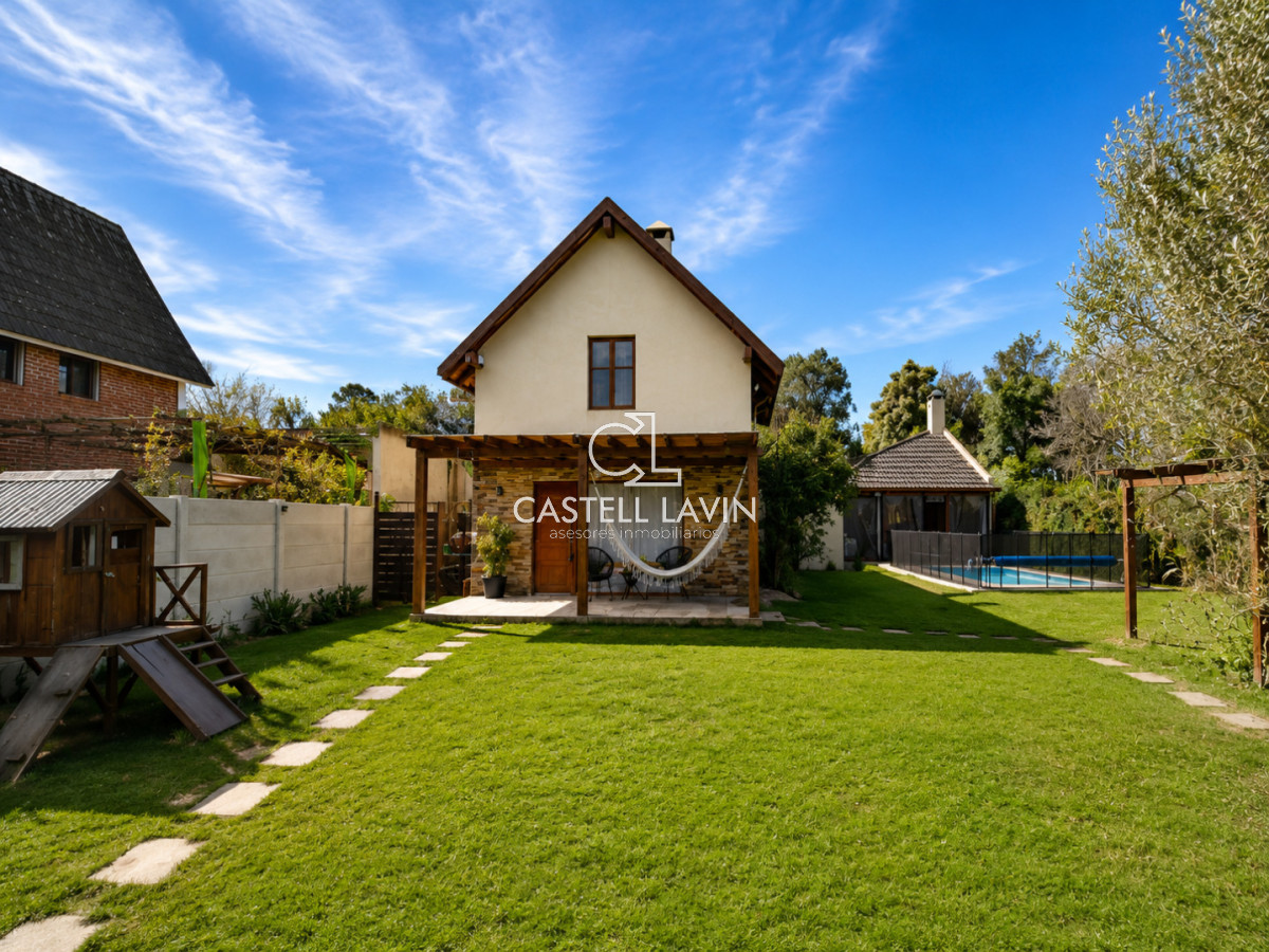 Casa ID.634 - Alquiler Temporal Casa 3 Dormitorios con Piscina Pinares Punta del Este