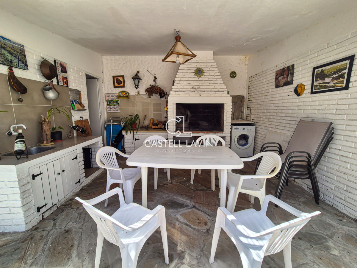 Casa ID.824 - Alquiler Temporal Casa 3 Dormitorios Lugano Punta del Este