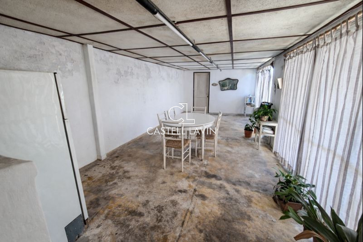 Casa ID.945 - Venta Casa 2 Dormitorios y Local Comercial pleno Centro Maldonado