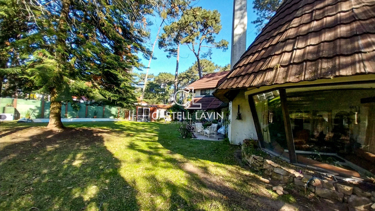 Casa ID.812 - Alquiler Temporal Casa 4 Dormitorios con Piscina Climatizada San Rafael Punta del Este