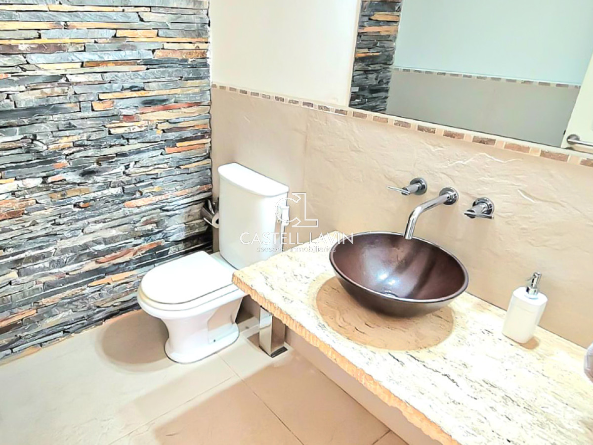 Casa ID.723 - Venta Casa 4 Dormitorios con piscina Marly Punta del Este