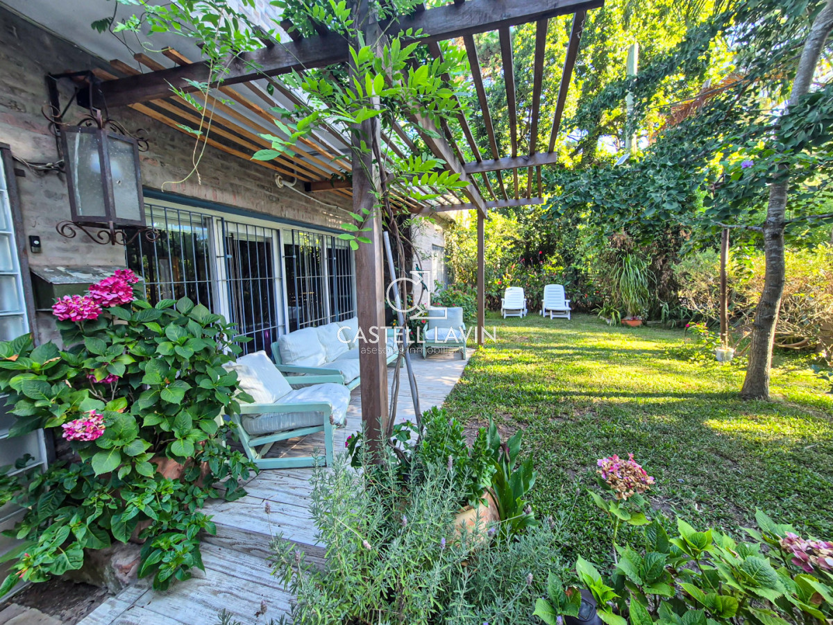 Casa ID.639 - Alquiler temporal Casa 3 Dormitorios con San Rafael Punta del Este