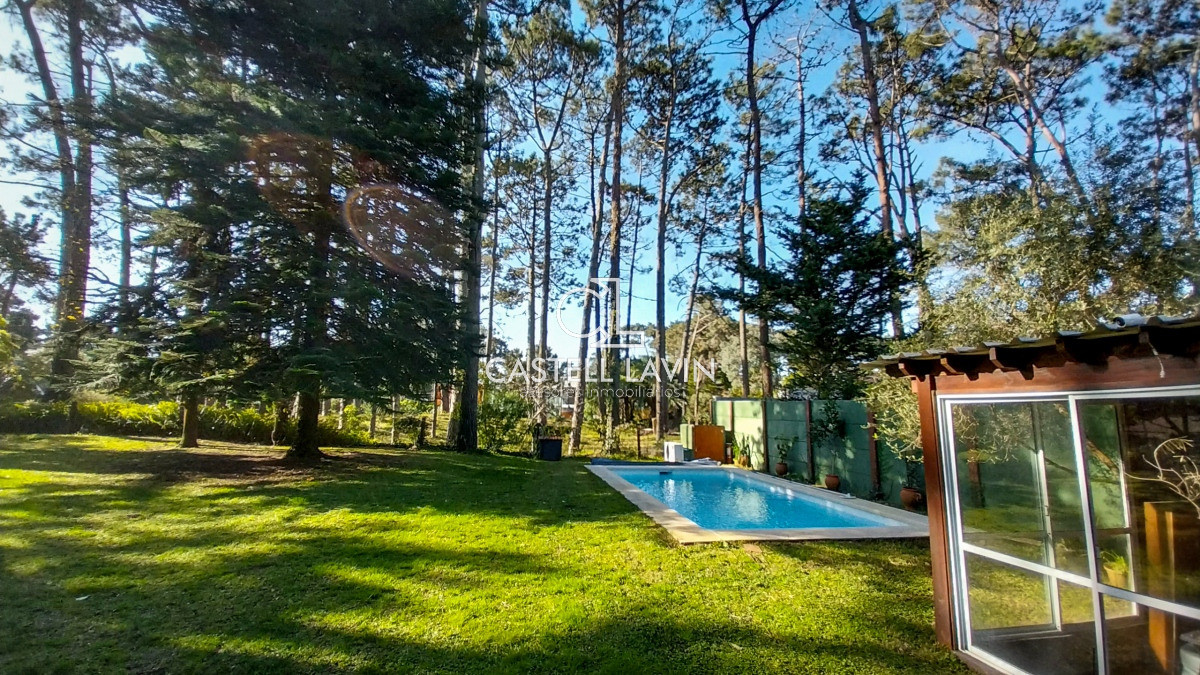 Casa ID.812 - Alquiler Temporal Casa 4 Dormitorios con Piscina Climatizada San Rafael Punta del Este