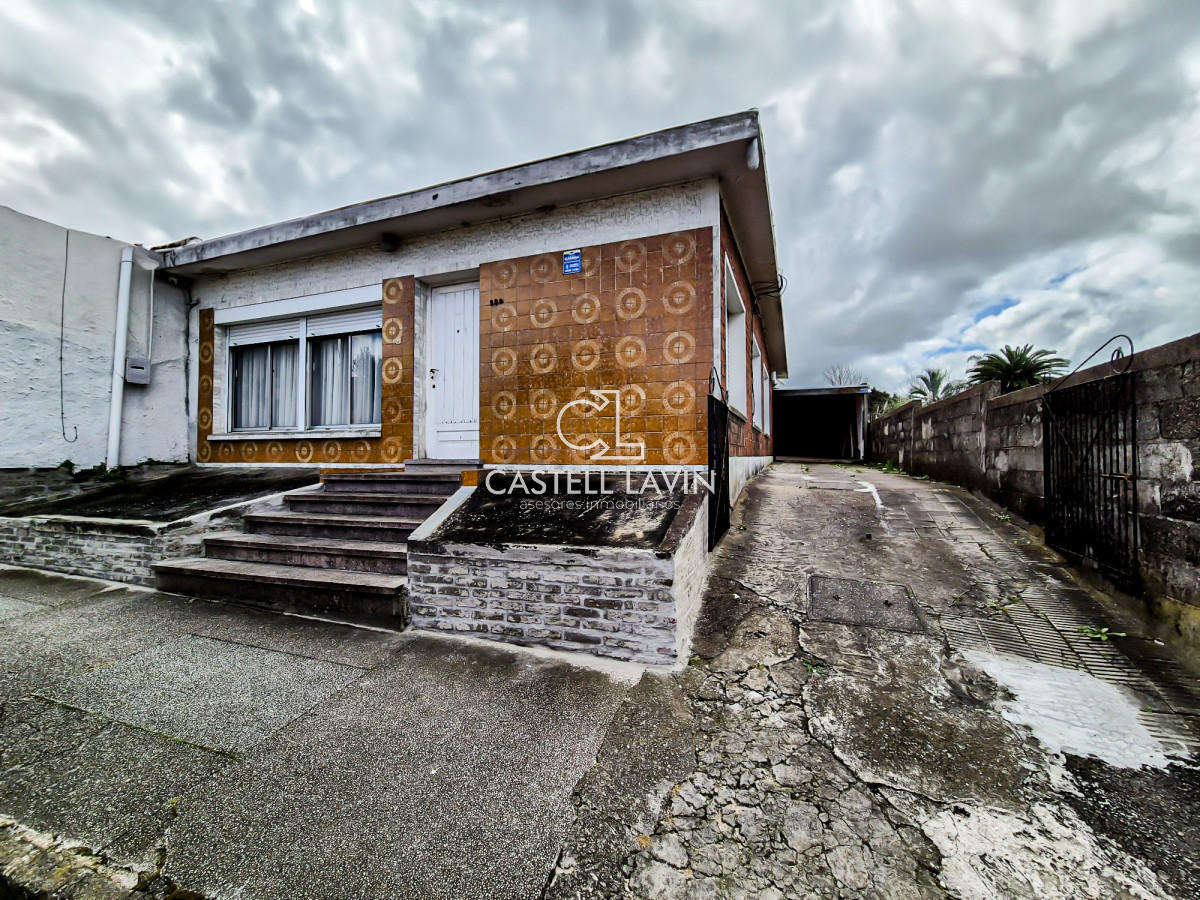 Casa ID.49 - Venta Casa con Piscina Climatizada Centro San Carlos