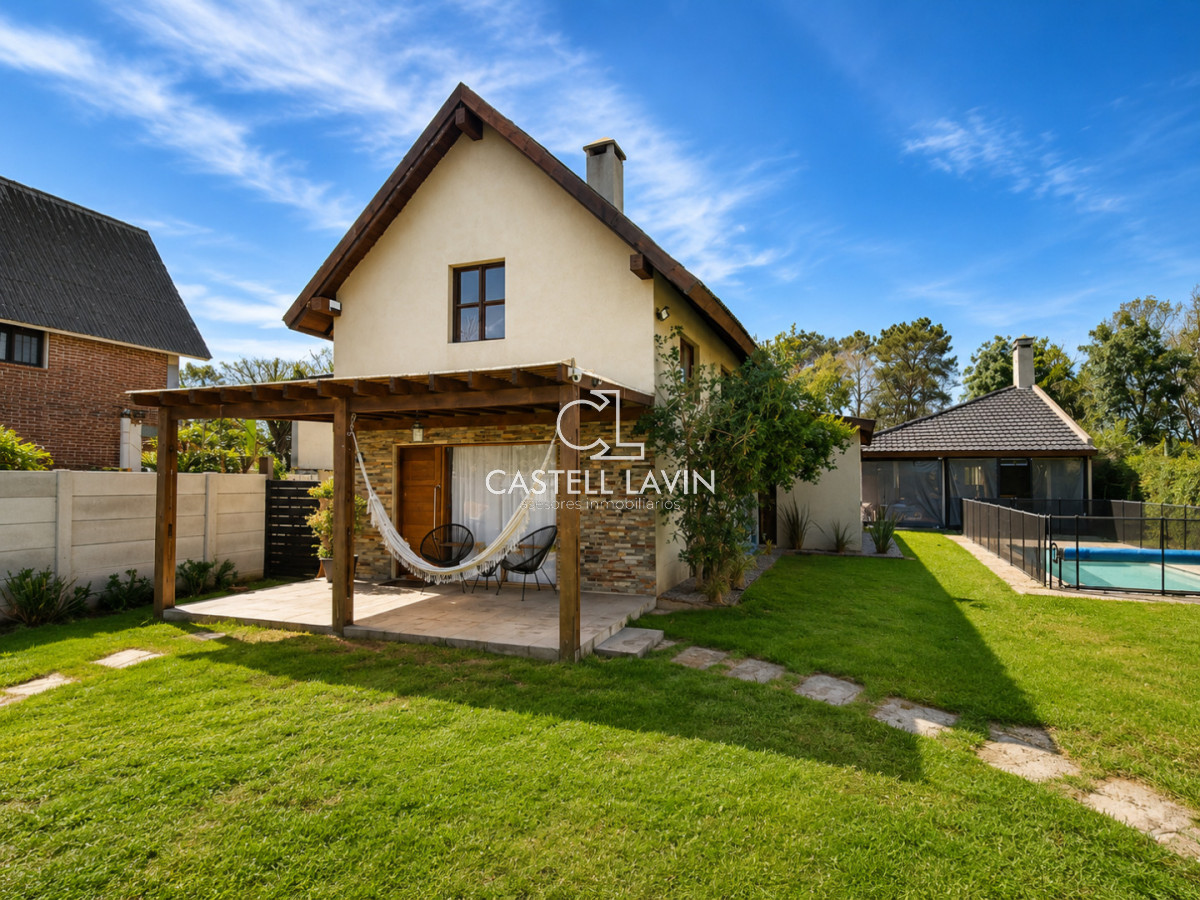 Casa ID.634 - Alquiler Temporal Casa 3 Dormitorios con Piscina Pinares Punta del Este