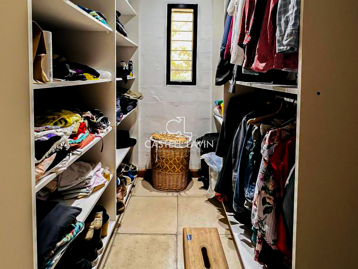 Casa ID.110 - Venta Casa 3 Dormitorios Pinares Punta del Este 