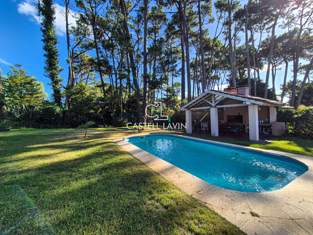 Casa ID.975 - Alquiler Anual Casa 3 Dormitorios San Rafael Punta del Este
