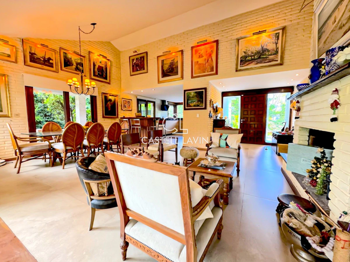 Casa ID.888 - Alquiler Temporal Casa 4 Dormitorios Cantegril Punta del Este