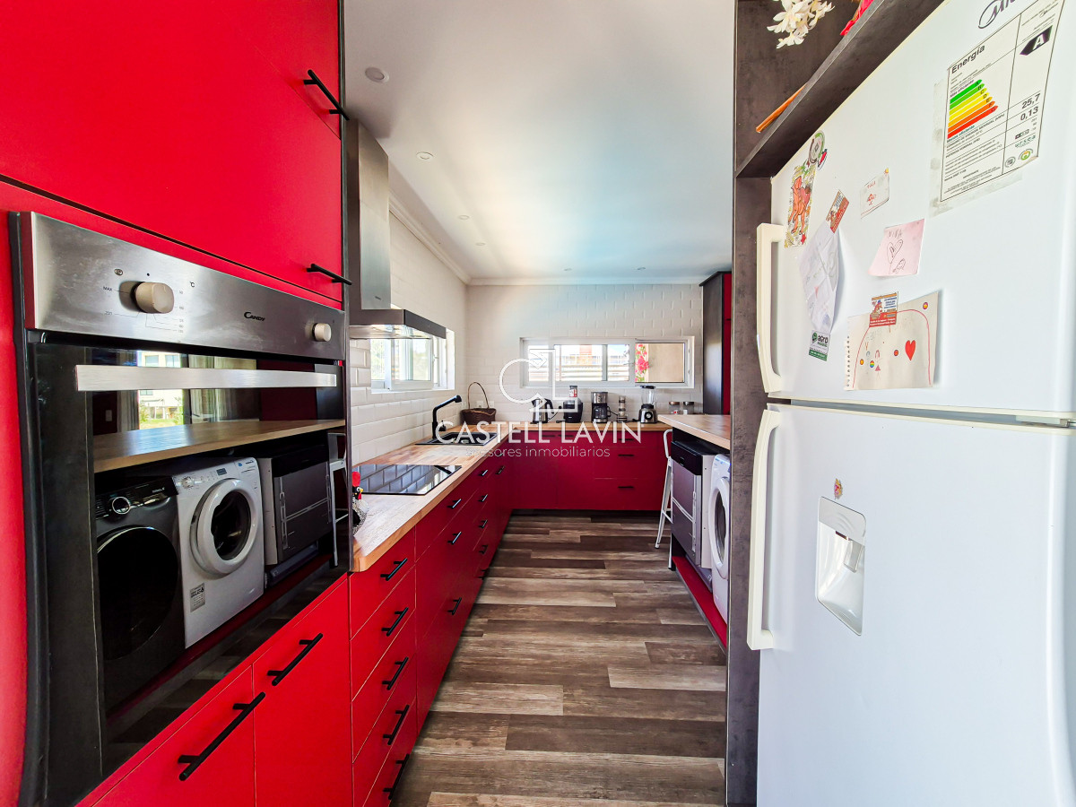 Casa ID.93 - Venta Casa 3 Dormitorios con vista al Mar Sauce de Portezuelo Punta Ballena