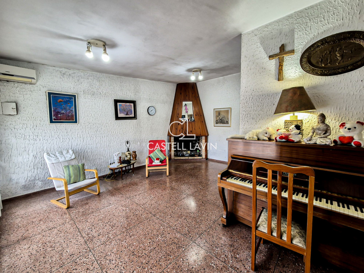 Casa ID.49 - Venta Casa con Piscina Climatizada Centro San Carlos
