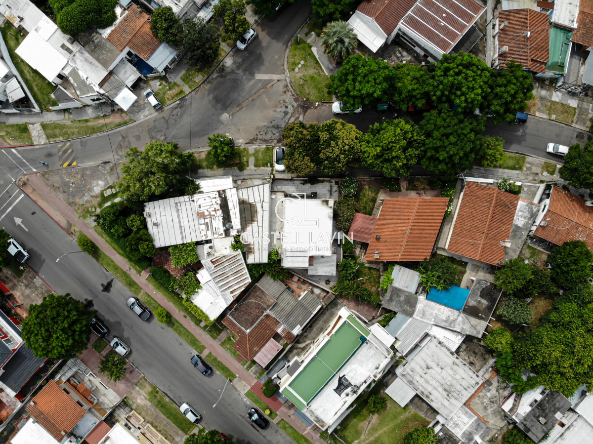 Casa ID.302 - Venta Casa 5 Dormitorios Barrio Rivera Maldonado 