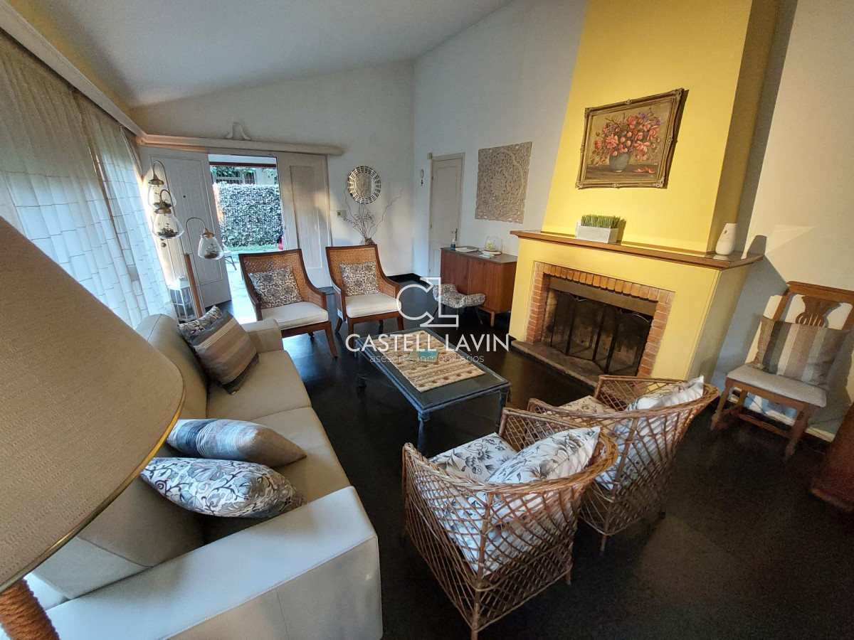 Casa ID.638 - Alquiler Temporal Casa 3 Dormitorios Playa Mansa Punta del Este