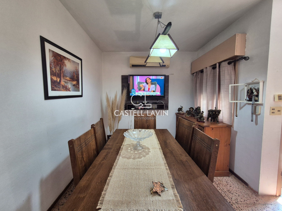 Casa ID.302 - Venta Casa 5 Dormitorios Barrio Rivera Maldonado 