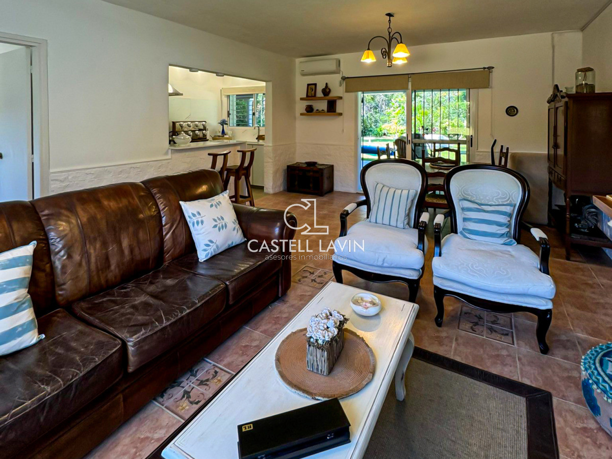 Casa ID.749 - Alquiler Temporal Casa 3 Dormitorios con Piscina Climatizada Rincón del Indio Punta del Este