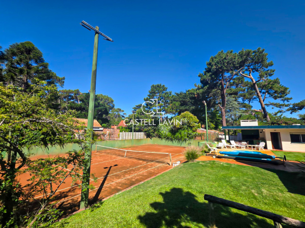 Casa ID.621 - Alquiler Temporal Casa 3 Dormitorios Playa Mansa Punta del Este