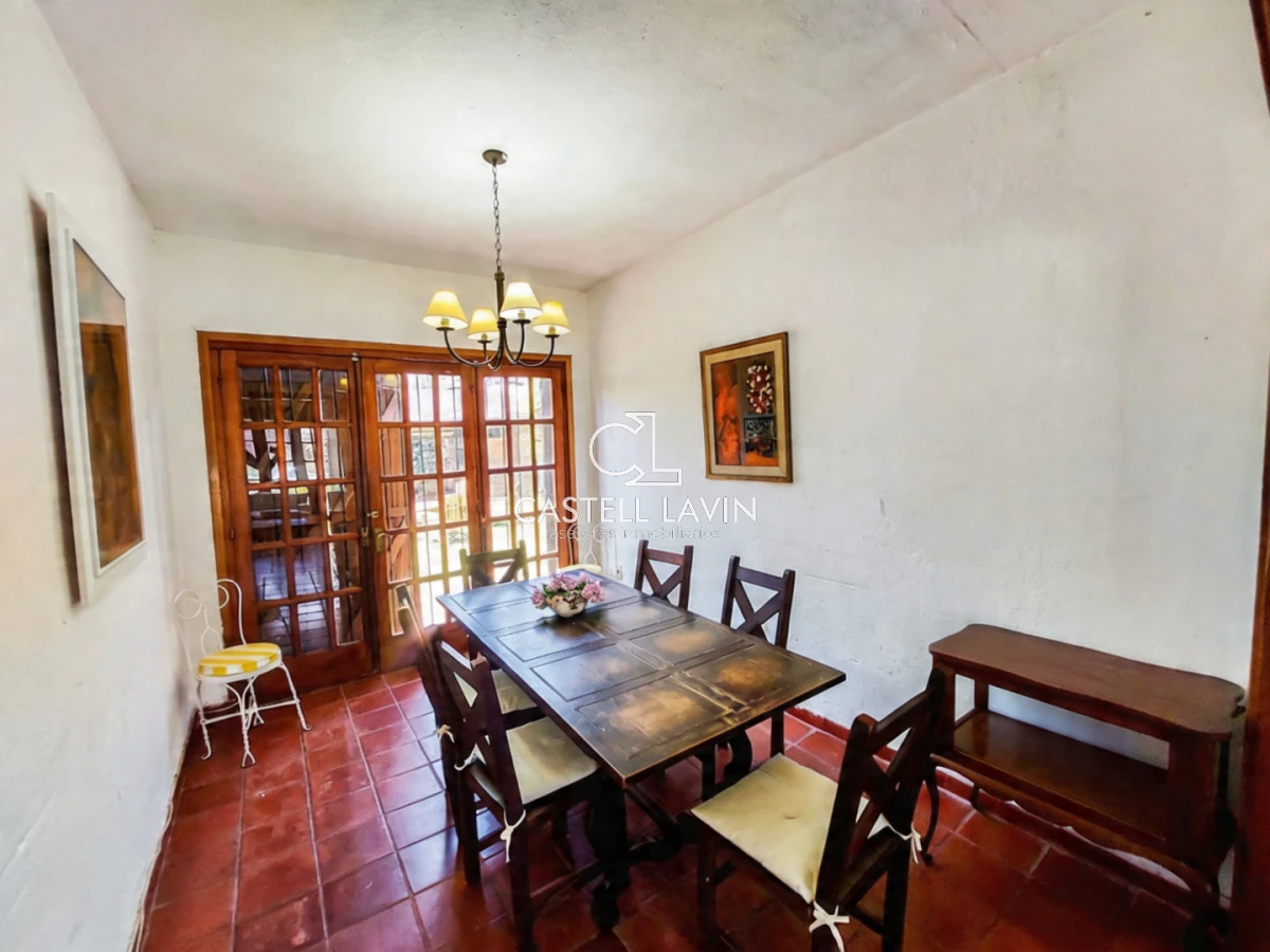 Casa ID.102 - Alquiler Anual Casa 4 Dormitorios Playa Mansa Punta del Este
