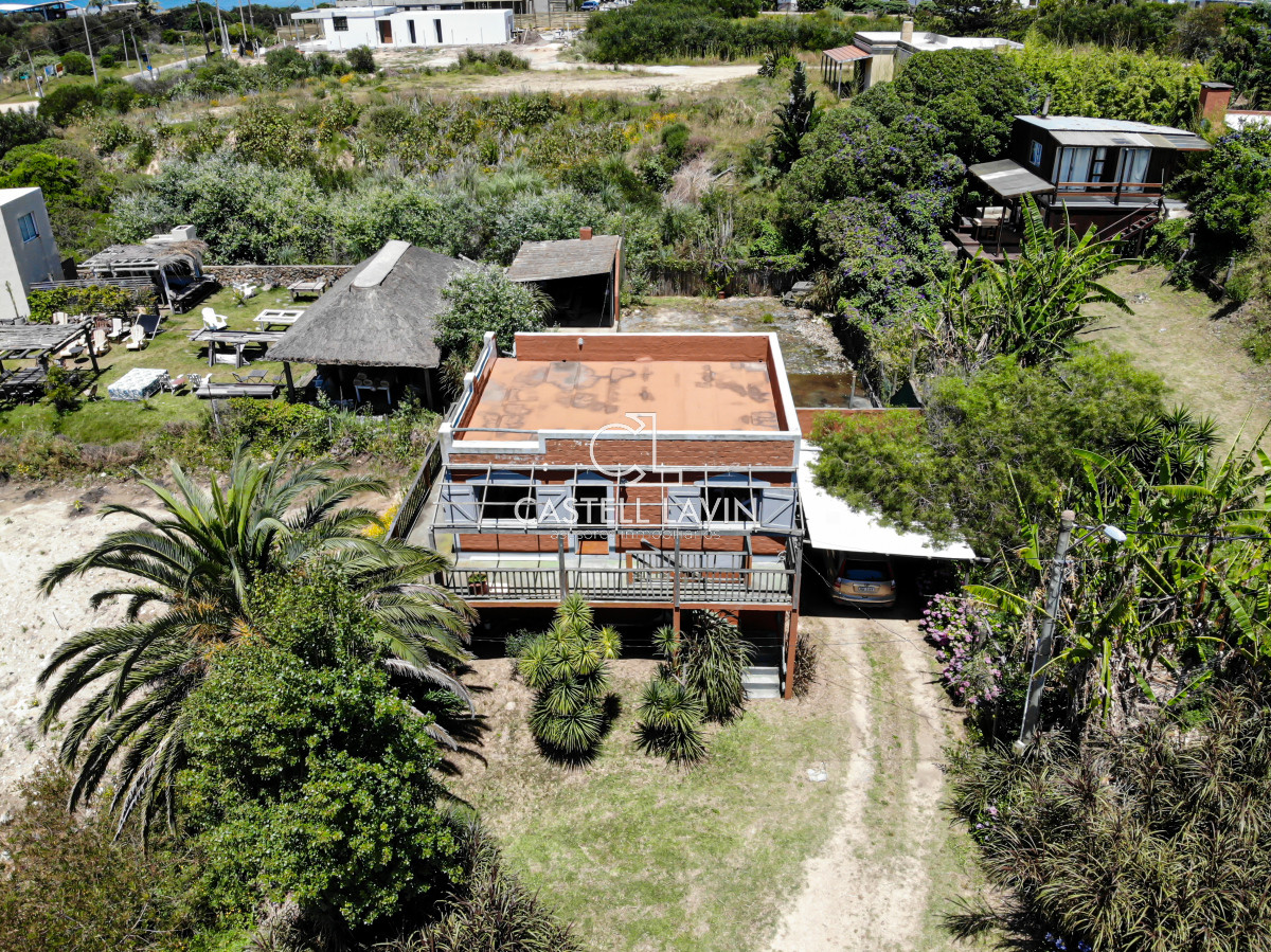 Casa ID.149 - Venta Casa 3 Dormitorios a pasos del Mar El Chorro Manantiales