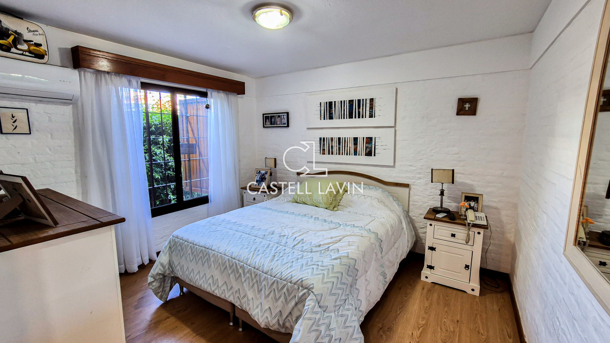 Casa ID.20 - Venta Casa 7 Dormitorios con Piscina Playa Mansa