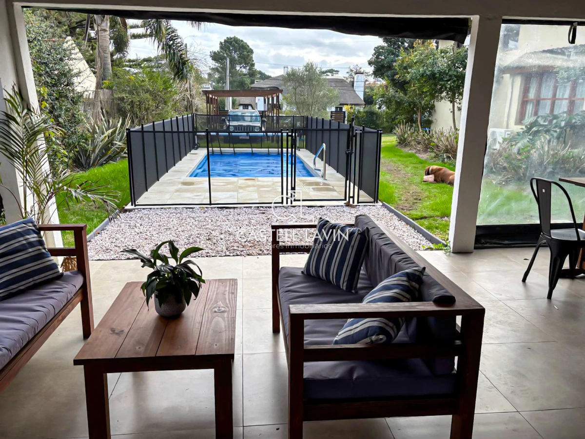 Casa ID.634 - Alquiler Temporal Casa 3 Dormitorios con Piscina Pinares Punta del Este