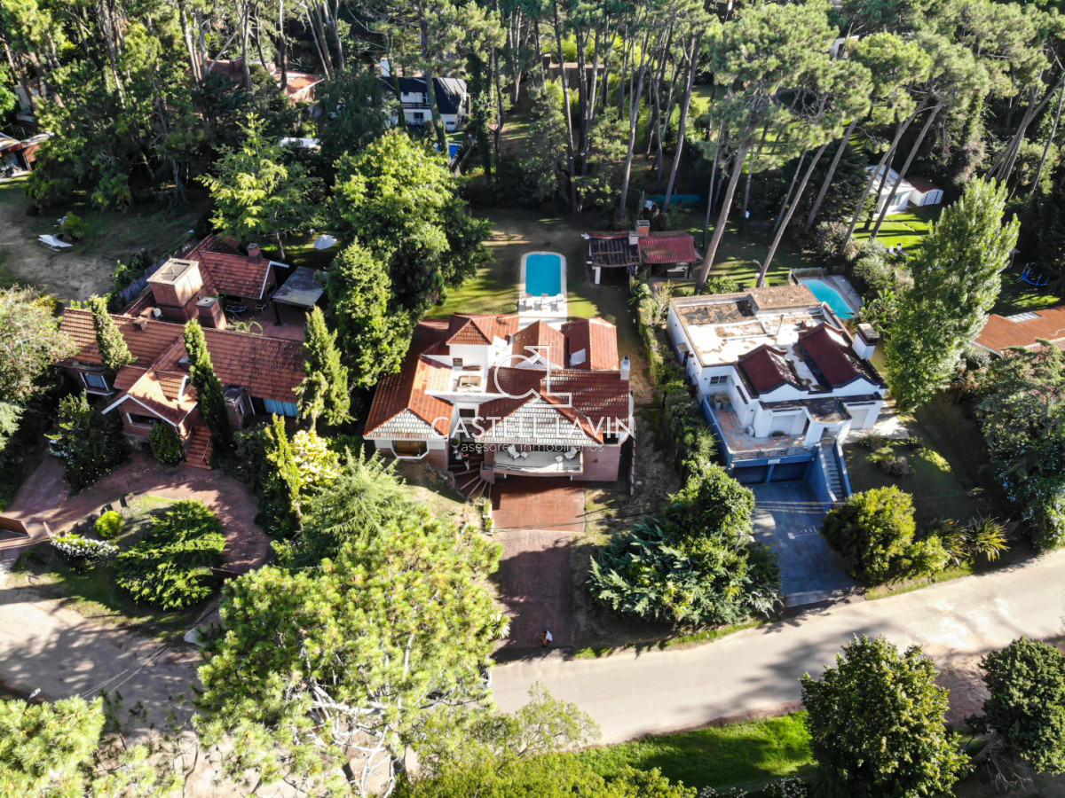 Casa ID.975 - Alquiler Anual Casa 3 Dormitorios San Rafael Punta del Este