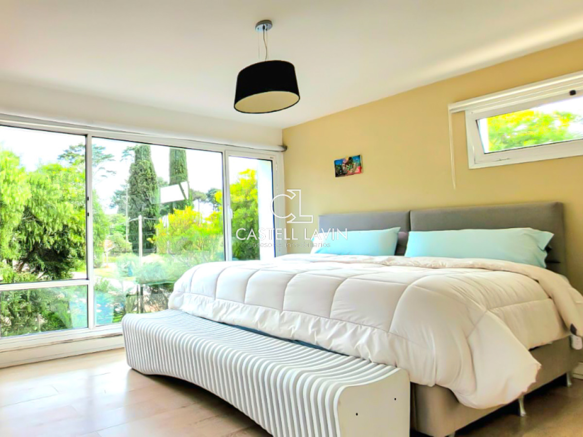 Casa ID.723 - Venta Casa 4 Dormitorios con piscina Marly Punta del Este