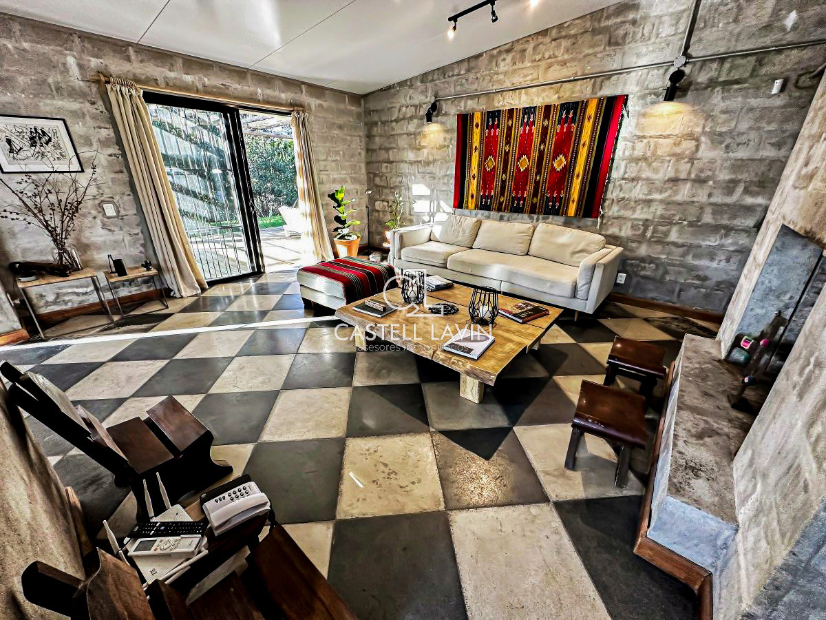 Casa ID.110 - Venta Casa 3 Dormitorios Pinares Punta del Este 