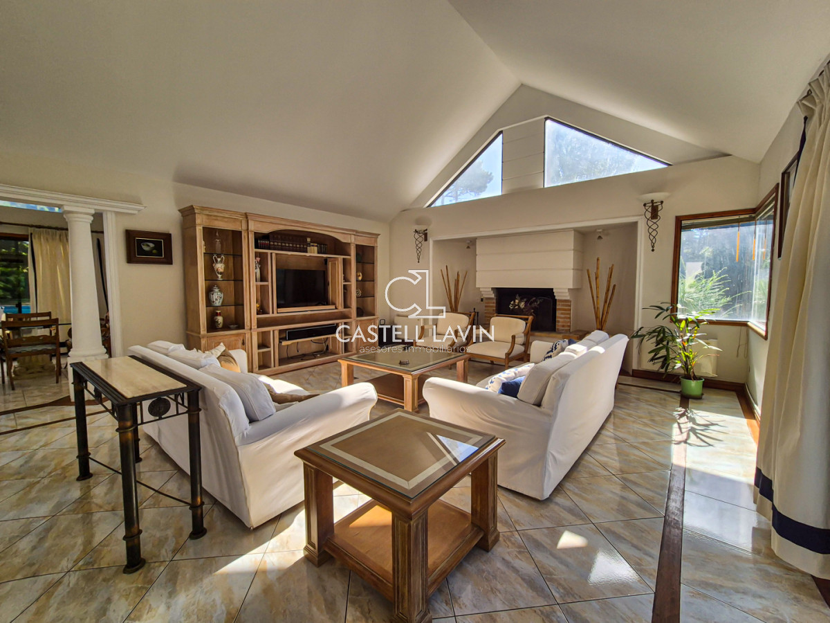 Casa ID.975 - Alquiler Anual Casa 3 Dormitorios San Rafael Punta del Este