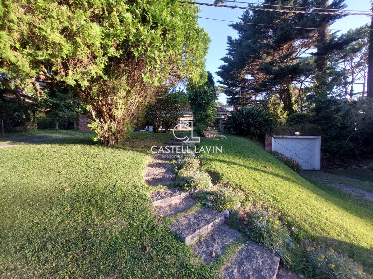 Casa ID.638 - Alquiler Temporal Casa 3 Dormitorios Playa Mansa Punta del Este