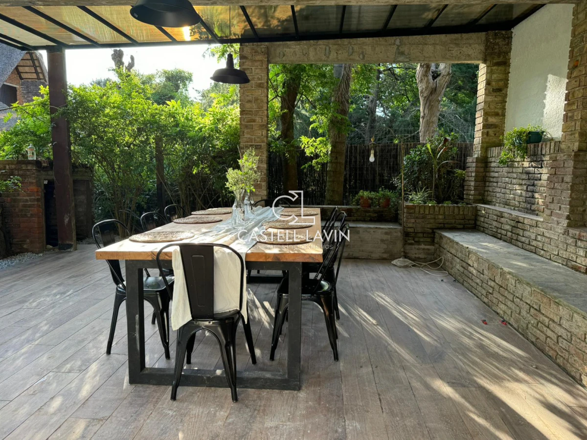 Casa ID.150 - Alquiler Temporal Casa 3 Dormitorios con Piscina Pinares Punta del Este 