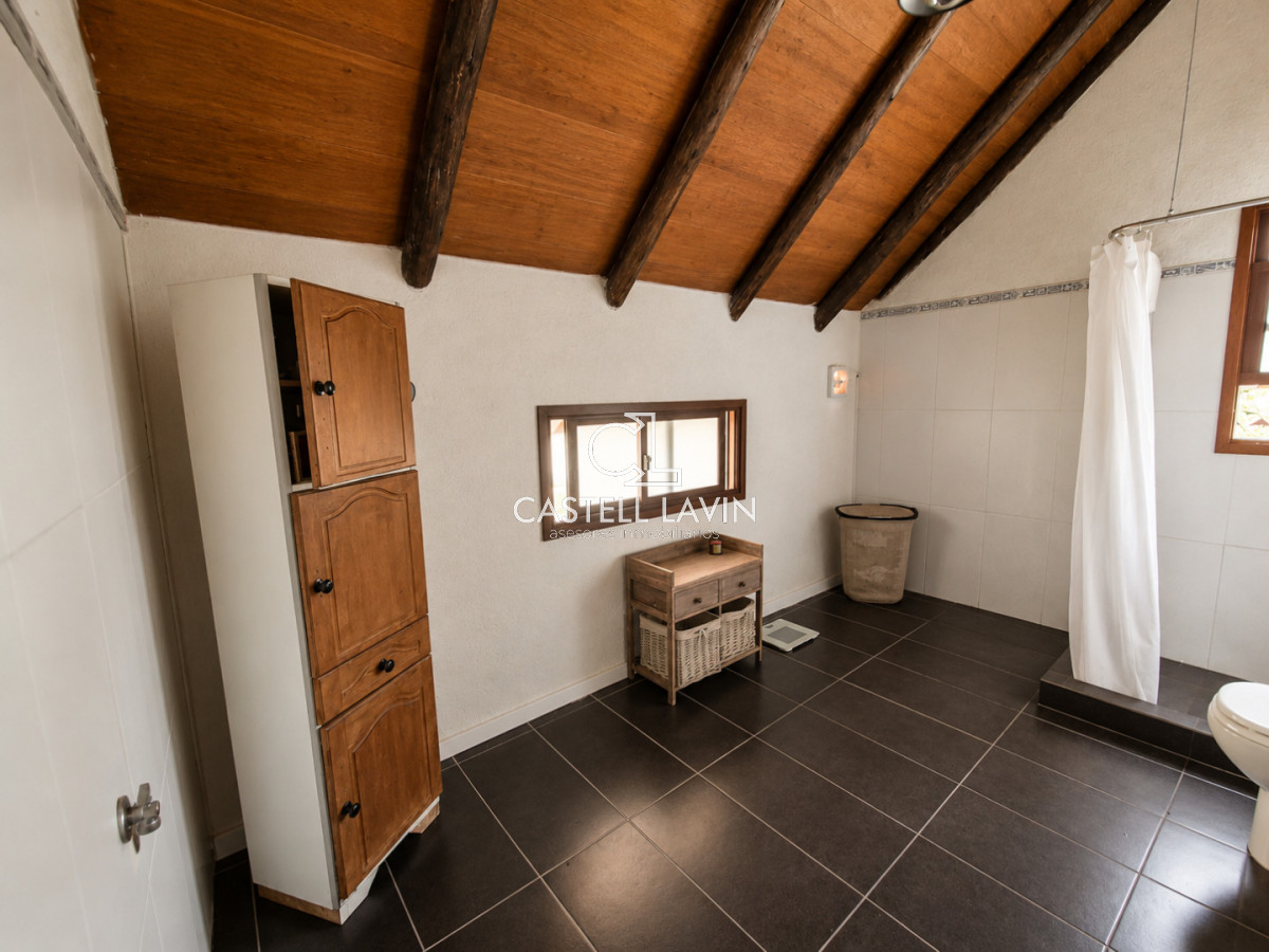 Casa ID.634 - Alquiler Temporal Casa 3 Dormitorios con Piscina Pinares Punta del Este