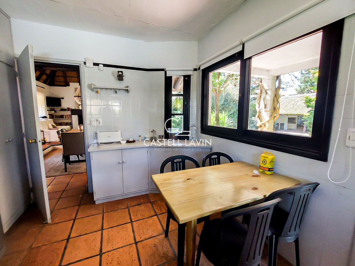 Casa ID.128 - Venta Casa 3 Dormitorios con Piscina Rincón del Indio Punta del Este