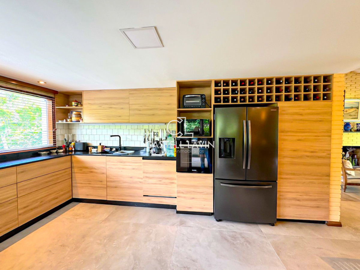 Casa ID.888 - Alquiler Temporal Casa 4 Dormitorios Cantegril Punta del Este