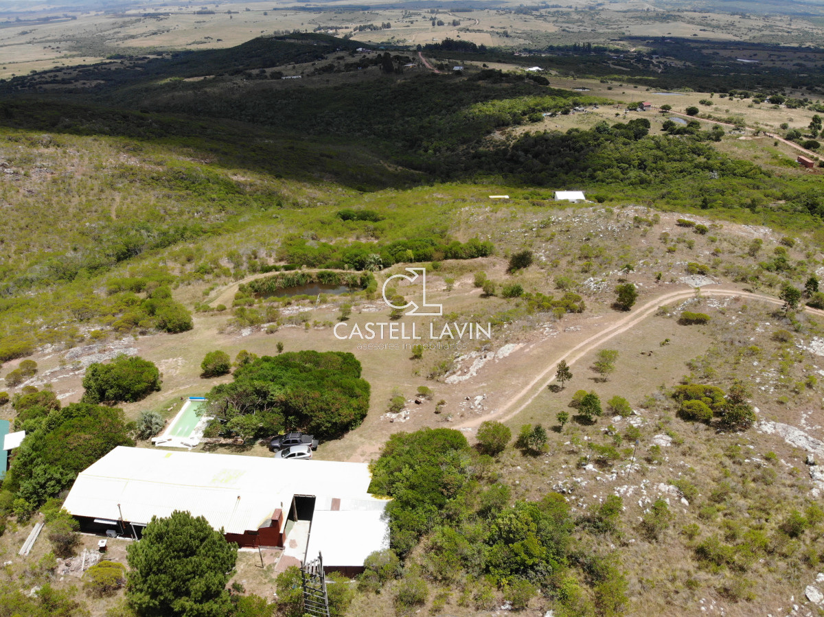 Chacra ID.9 - Venta Chacra con Piscina Climatizada 3 Dormitorios Las Cañas Maldonado 