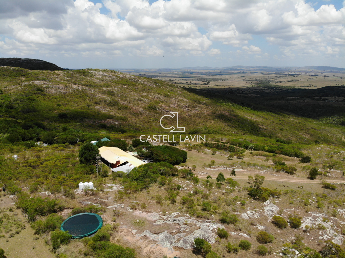 Chacra ID.9 - Venta Chacra con Piscina Climatizada 3 Dormitorios Las Cañas Maldonado 