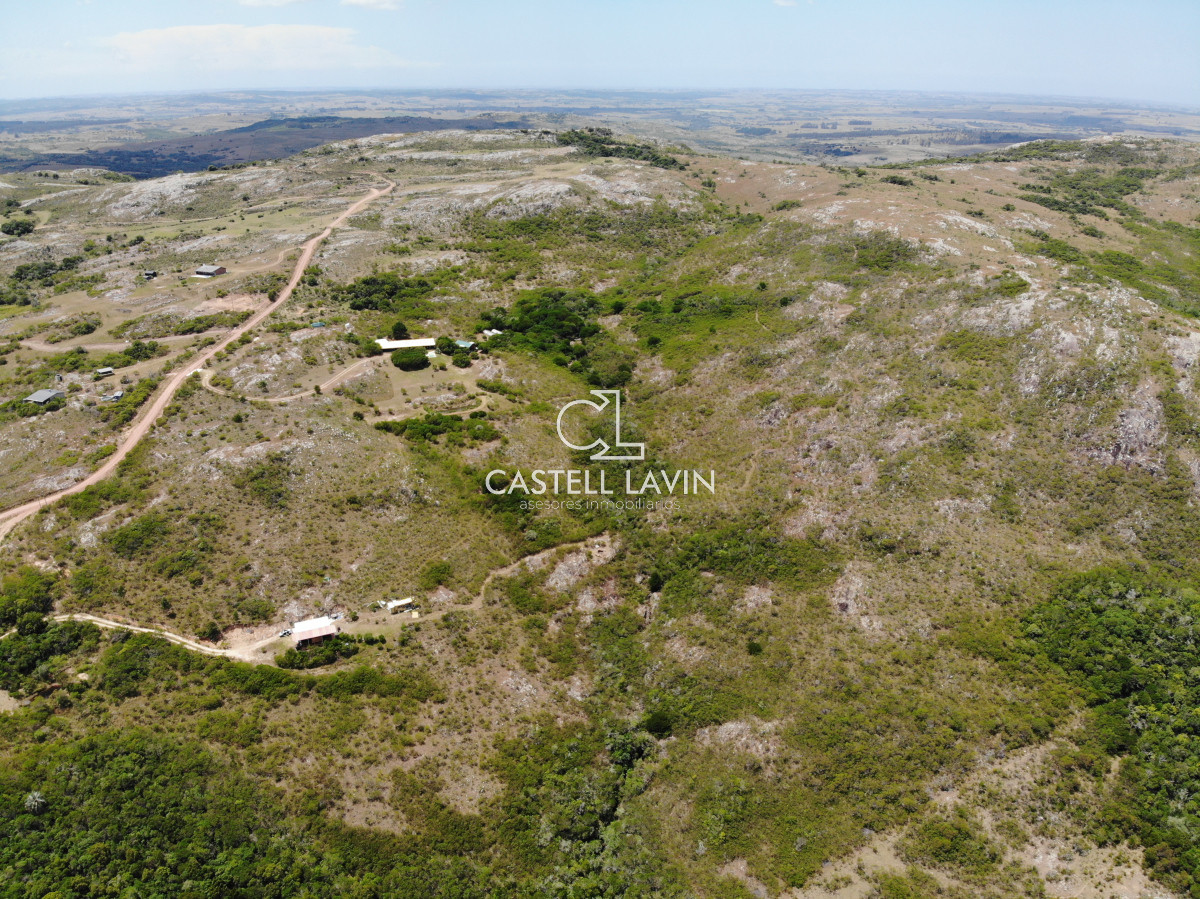 Chacra ID.9 - Venta Chacra con Piscina Climatizada 3 Dormitorios Las Cañas Maldonado 