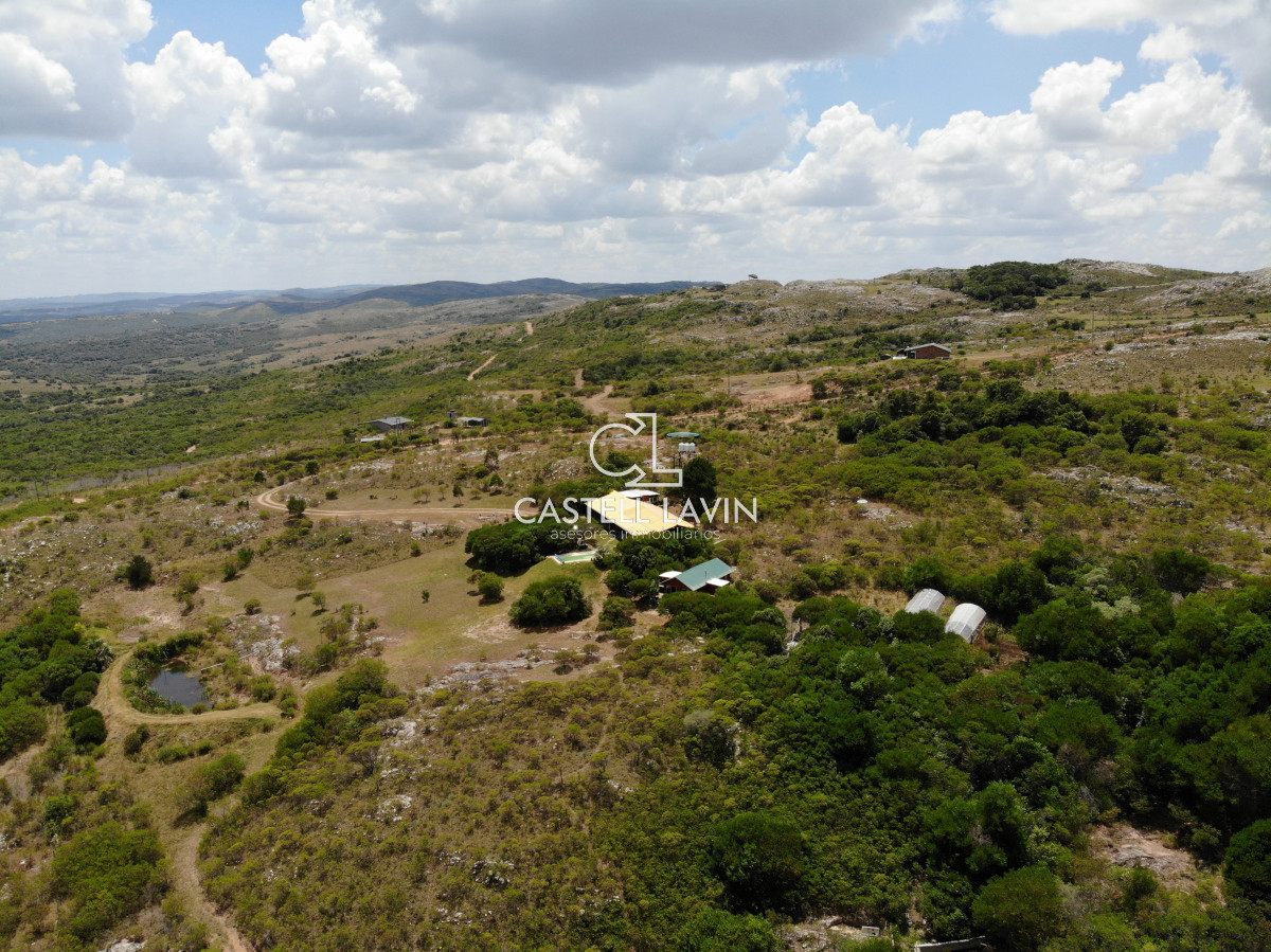 Chacra ID.9 - Venta Chacra con Piscina Climatizada 3 Dormitorios Las Cañas Maldonado 