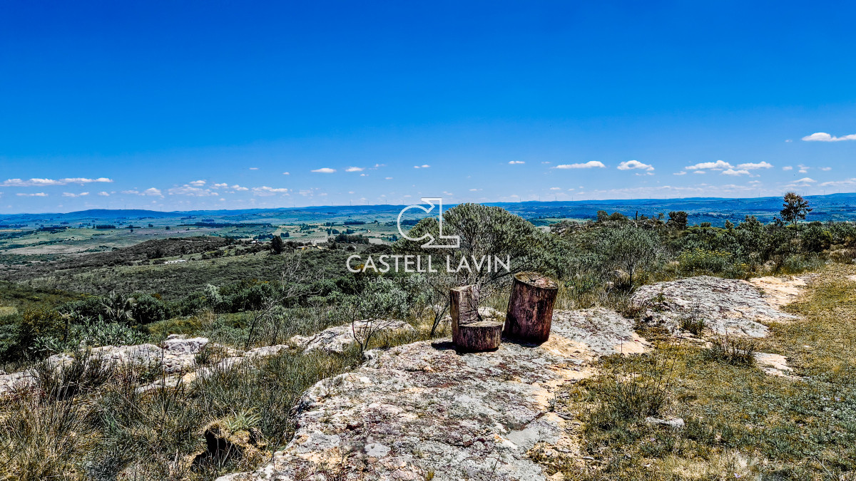 Chacra ID.9 - Venta Chacra con Piscina Climatizada 3 Dormitorios Las Cañas Maldonado 