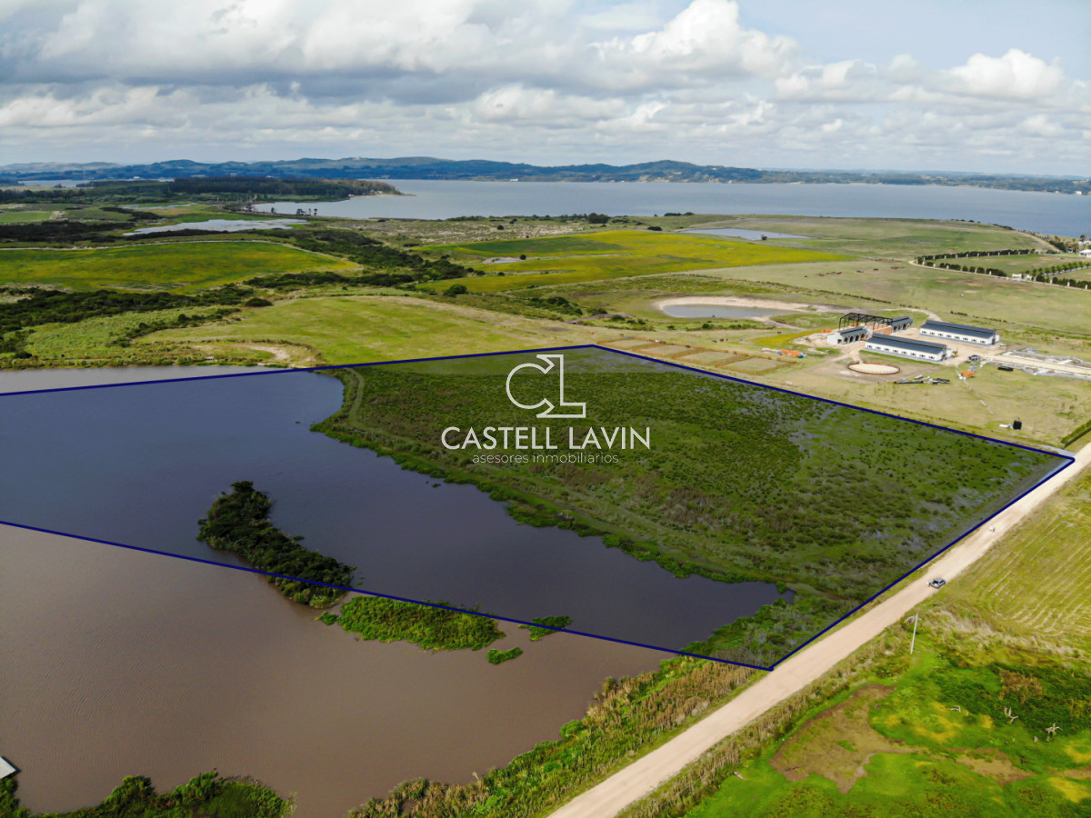 Chacra ID.530 - Venta Chacra en Exclusivo Complejo con Lago Privado Laguna del Sauce Punta Ballena