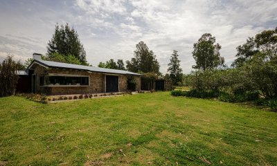 Venta Chacra con Piscina y Entorno Natural en Ruta 104 Maldonado