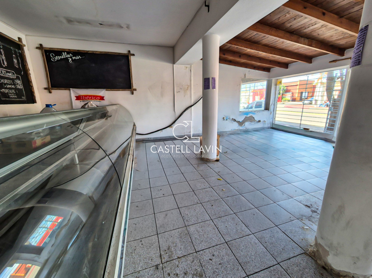 Local Comercial ID.750 - Alquiler Anual Local Comercial sobre José Batlle Ordóñez Centro Maldonado