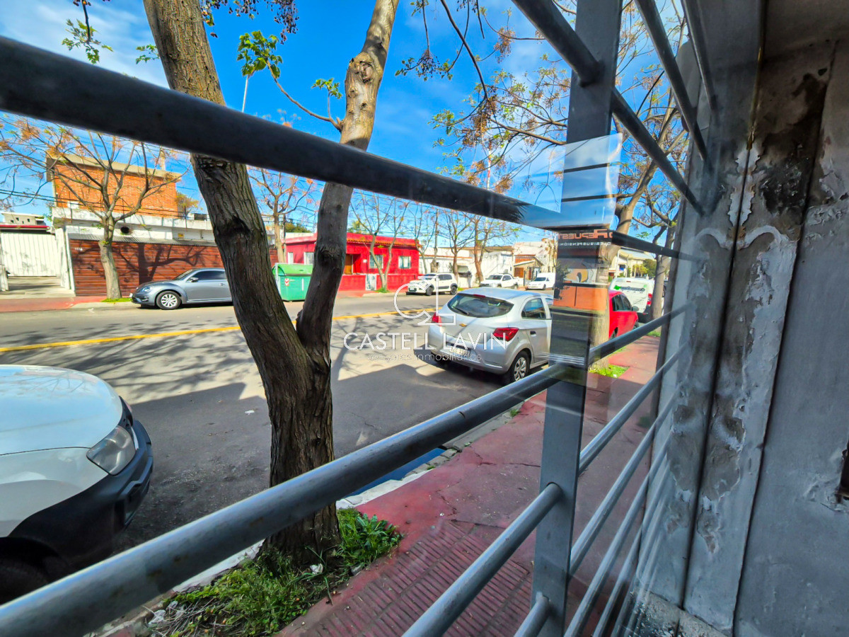 Local Comercial ID.750 - Alquiler Anual Local Comercial sobre José Batlle Ordóñez Centro Maldonado
